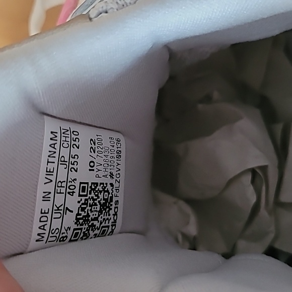 adidas Ultra Boost 1.0 DNA Disney Shoes - Picture 10 of 12